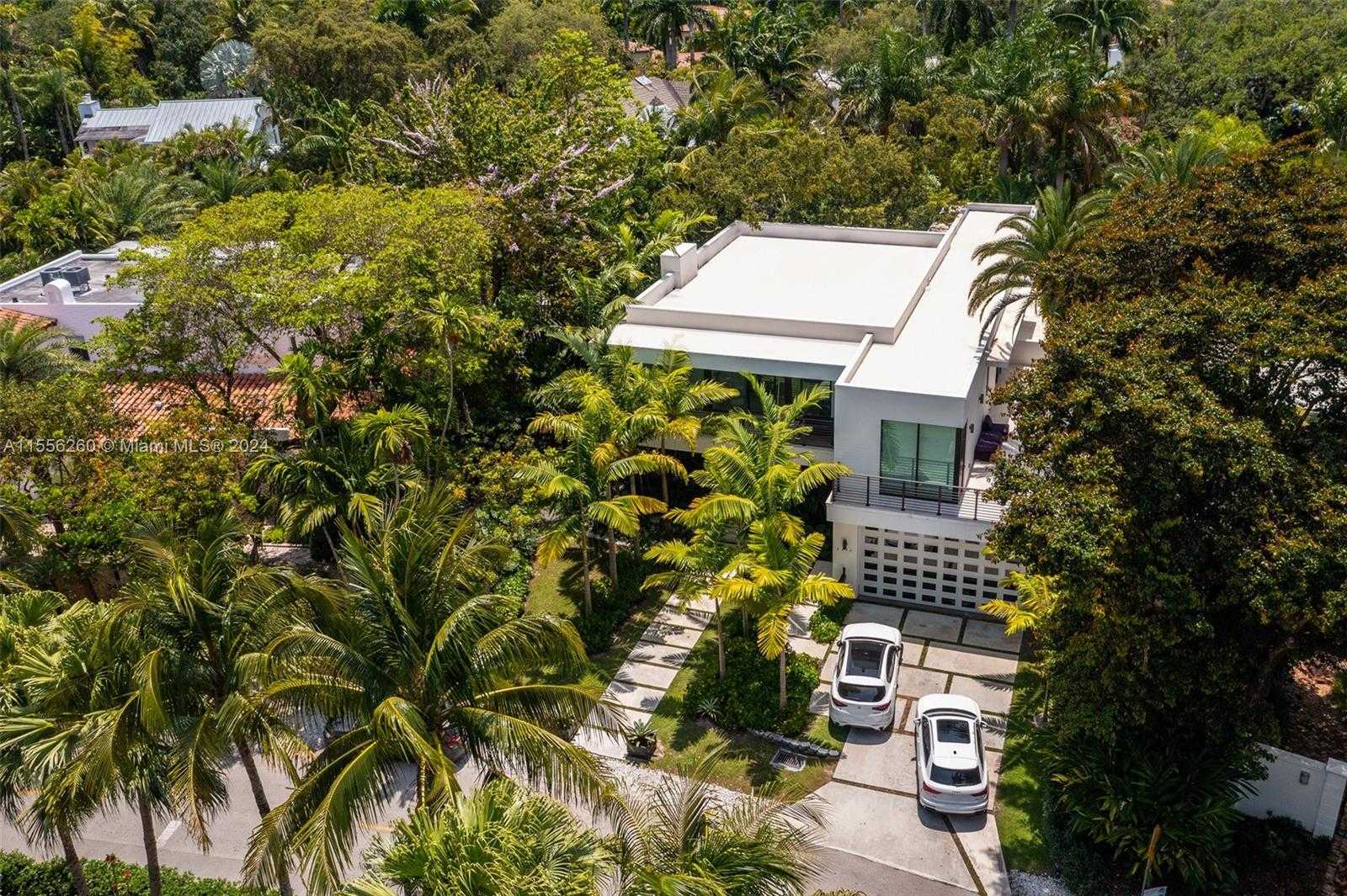 Small Image of 3470 POINCIANA AVE, Coconut Grove Number 39