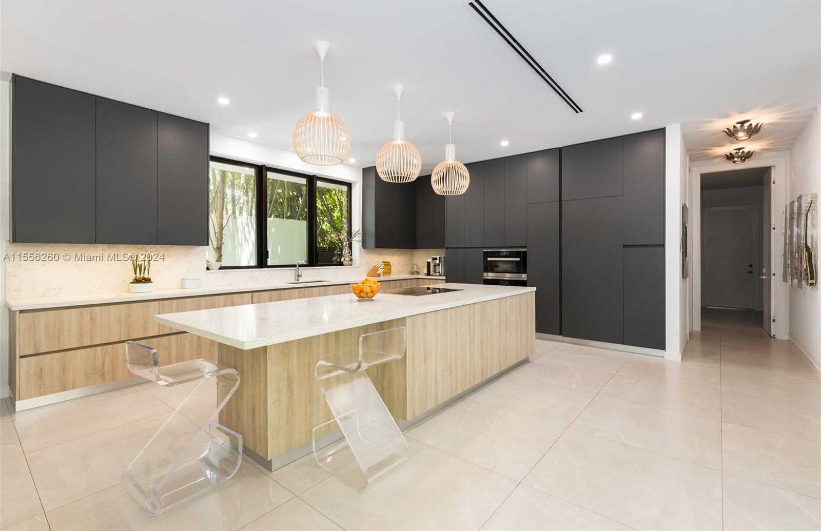 Small Image of 3470 POINCIANA AVE, Coconut Grove Number 8