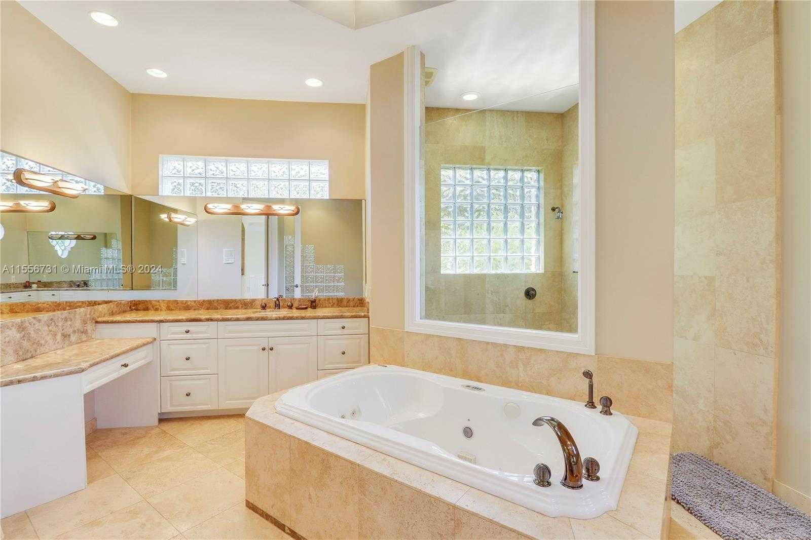 Small Image of 17581 SOUTH EAST CONCH BAR AVE, Jupiter Number 39