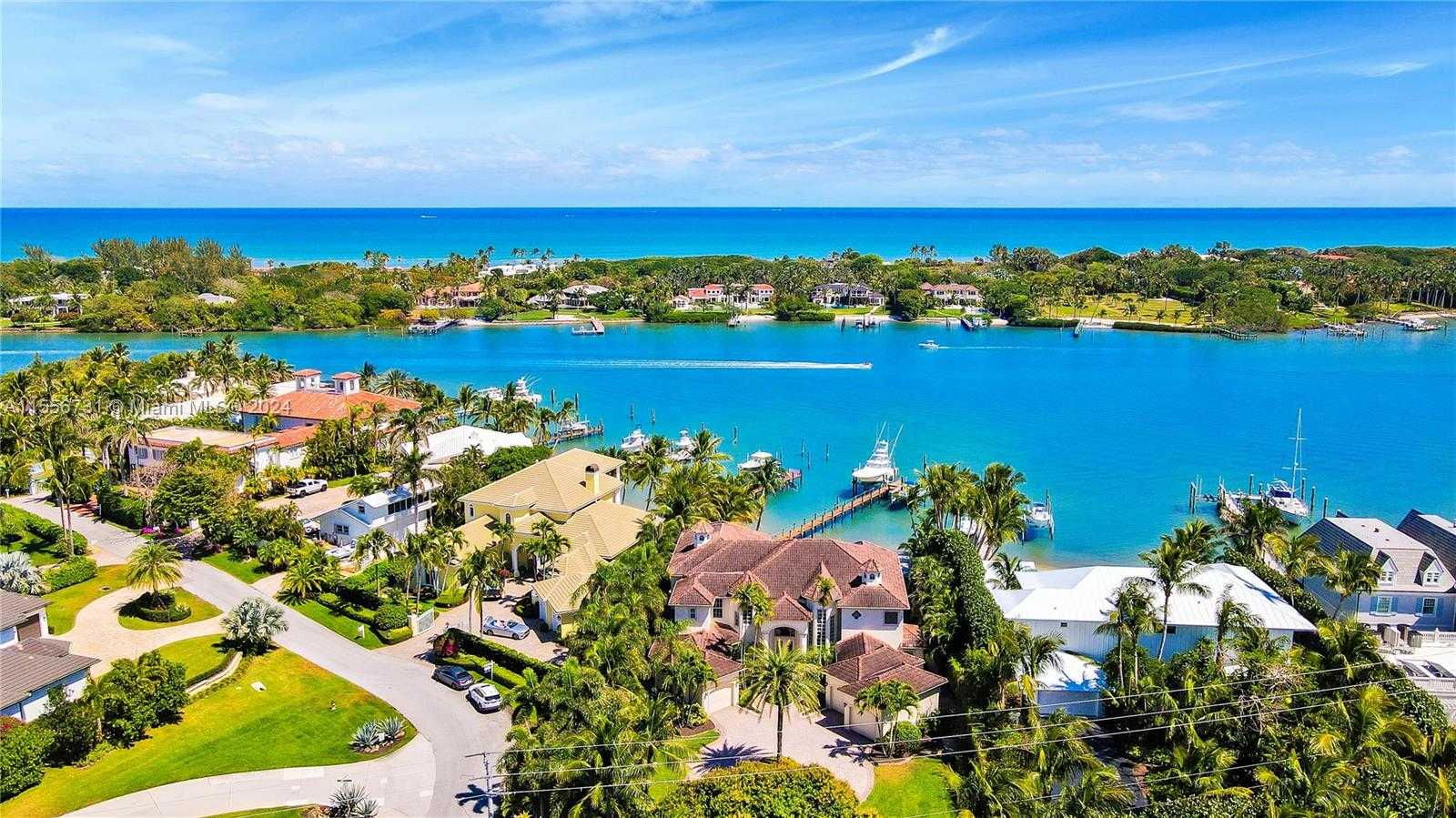 Small Image of 17581 SOUTH EAST CONCH BAR AVE, Jupiter Number 8