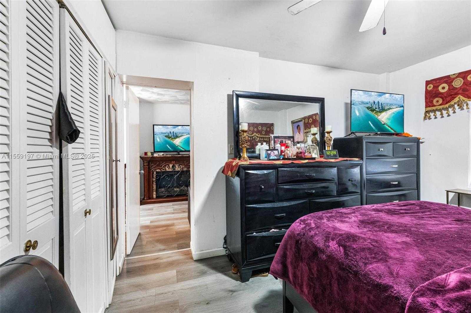 Small Image of 761 NORTH EAST 139TH ST, North Miami Number 29
