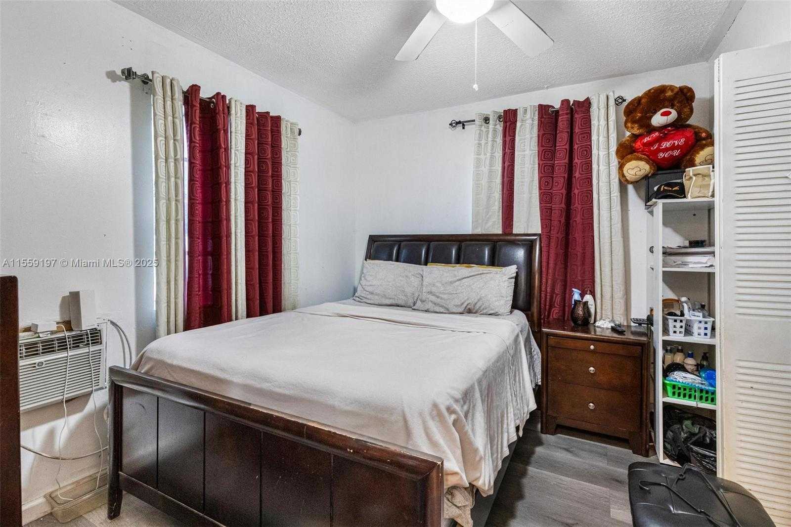 Small Image of 761 NORTH EAST 139TH ST, North Miami Number 30