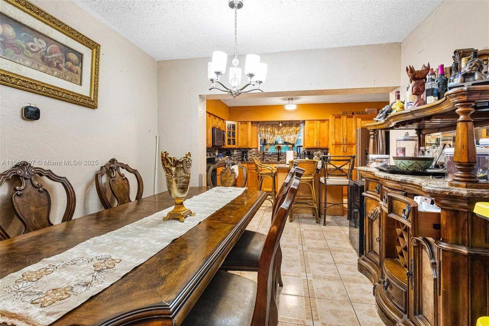 Small Image of 761 NORTH EAST 139TH ST, North Miami Number 9