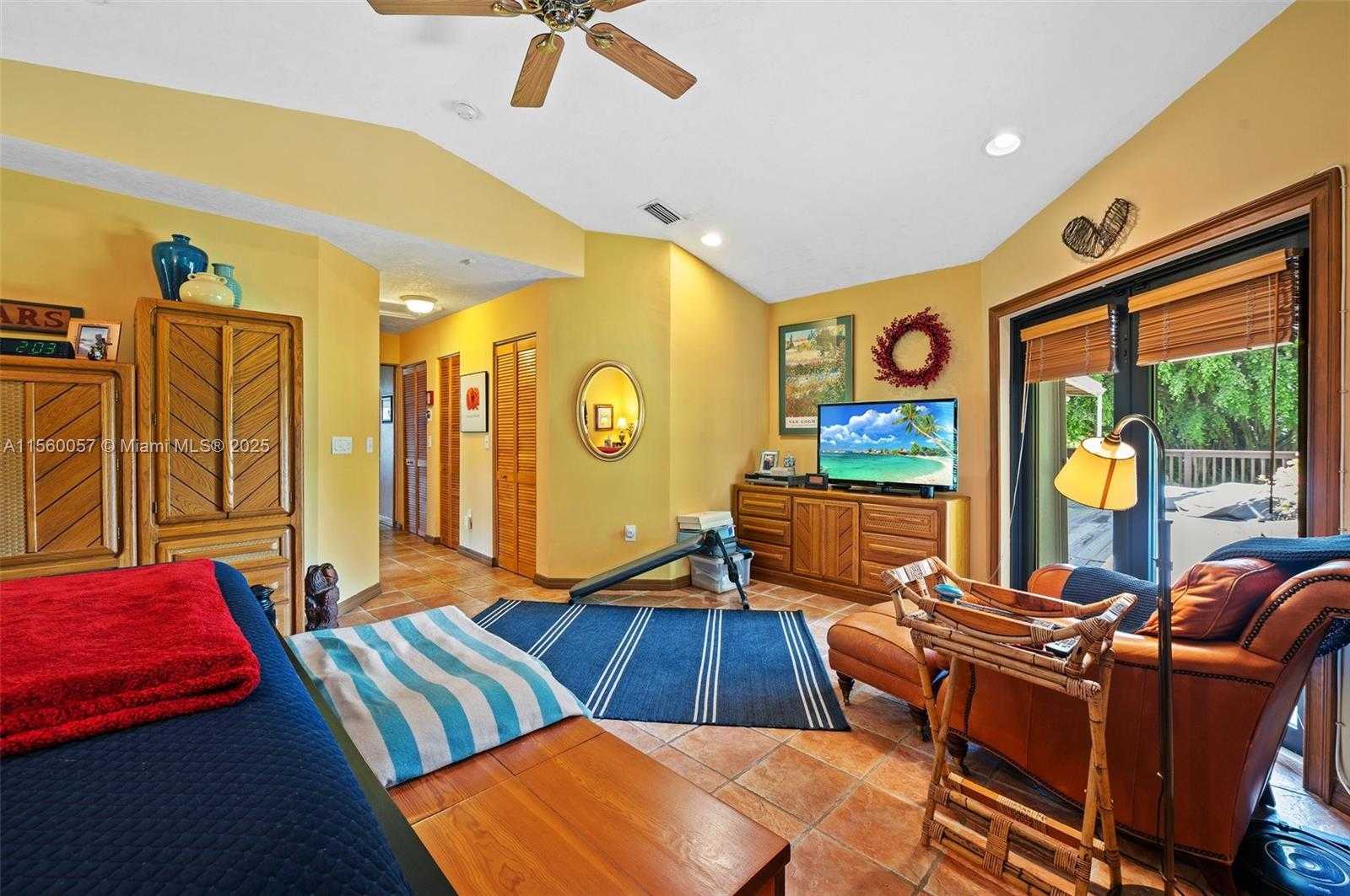 Small Image of 8205 SOUTH WEST 136TH ST, Pinecrest Number 15