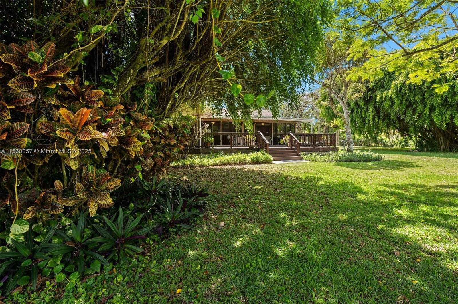 Small Image of 8205 SOUTH WEST 136TH ST, Pinecrest Number 23