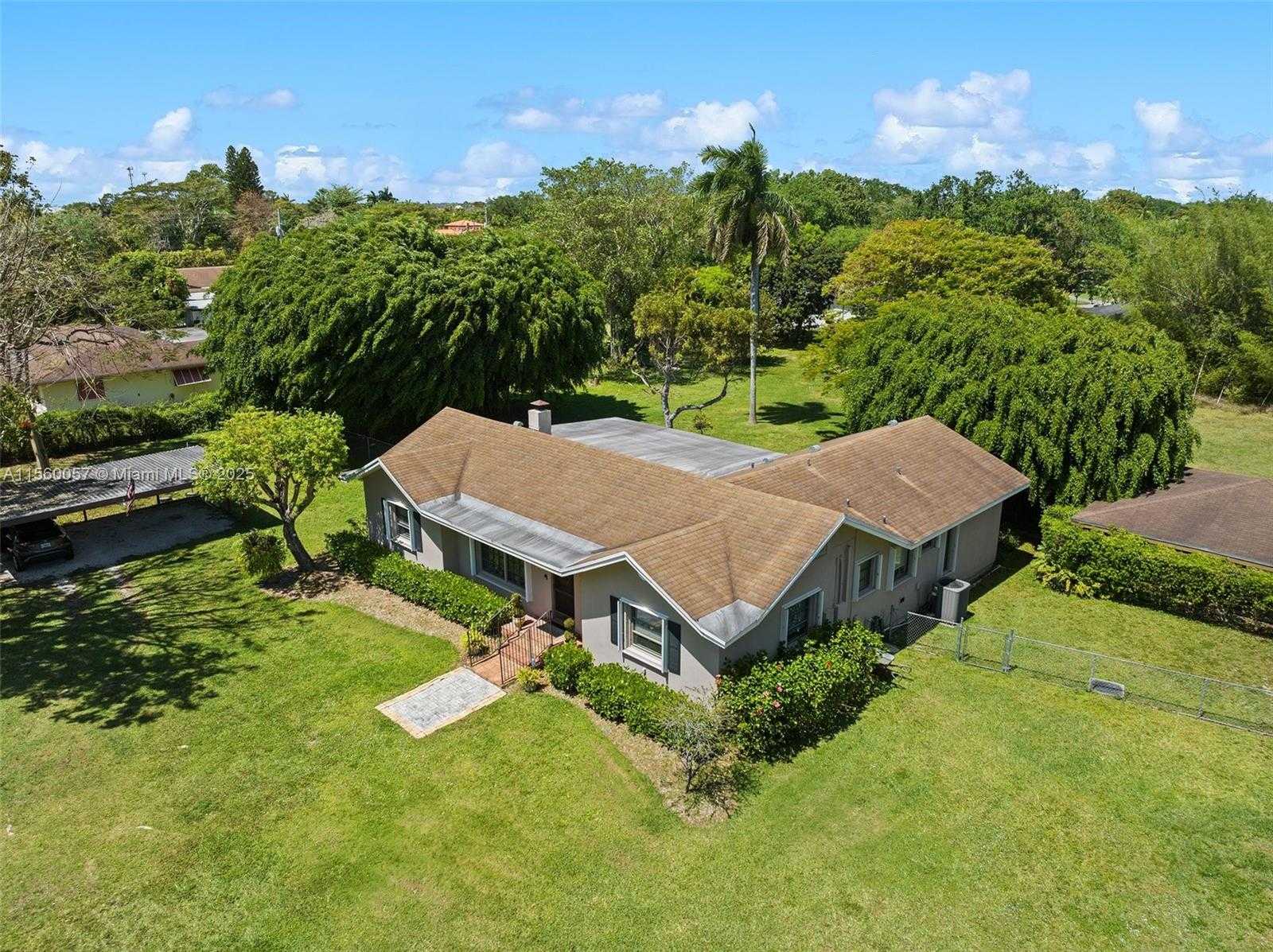 Small Image of 8205 SOUTH WEST 136TH ST, Pinecrest Number 28