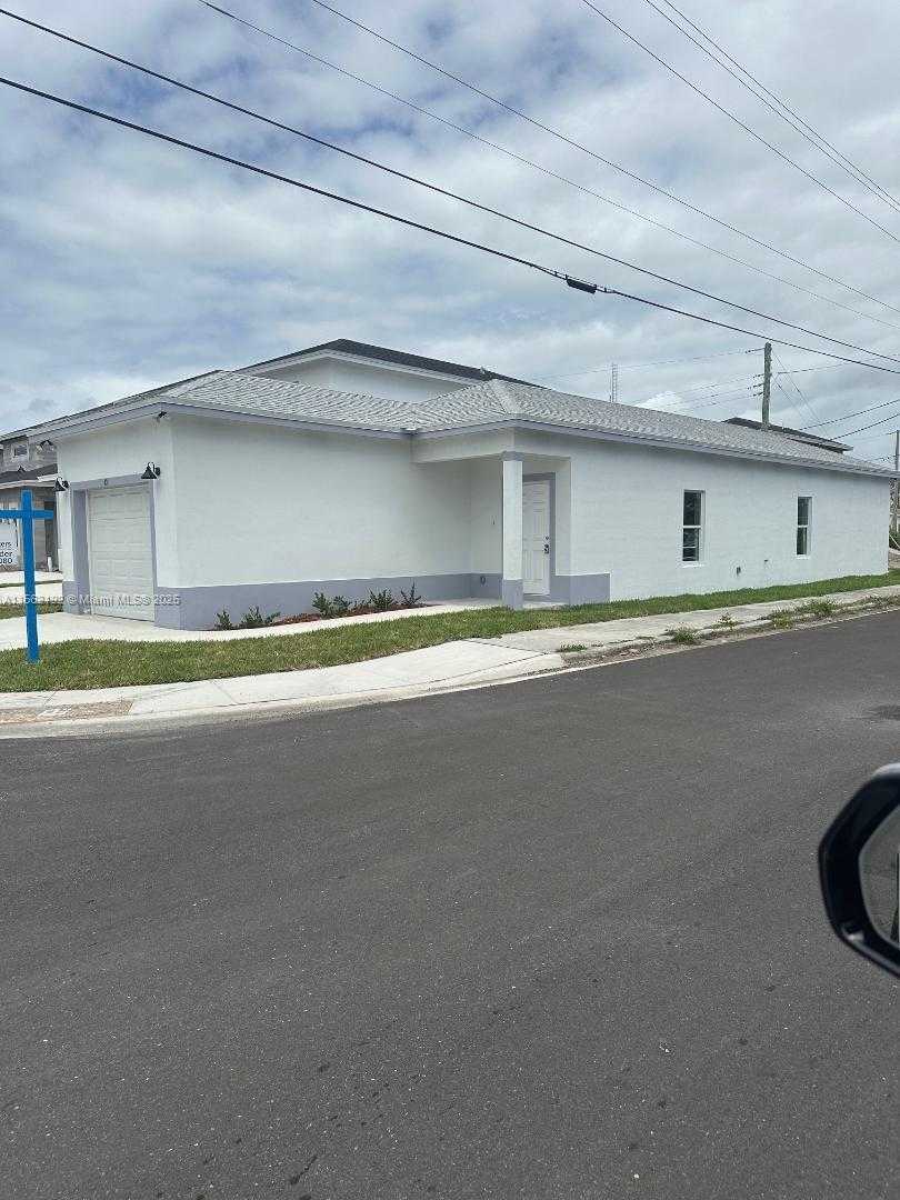 Small Image of 401 NORTH WEST 12TH AVE, Boynton Beach Number 20