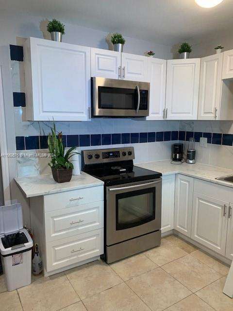 Small Image of 2475 NORTH EAST 136TH TER, North Miami Beach Number 4