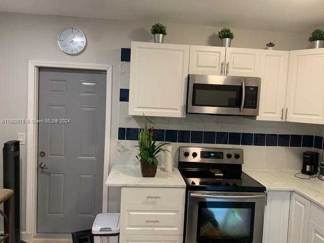 Small Image of 2475 NORTH EAST 136TH TER, North Miami Beach Number 5