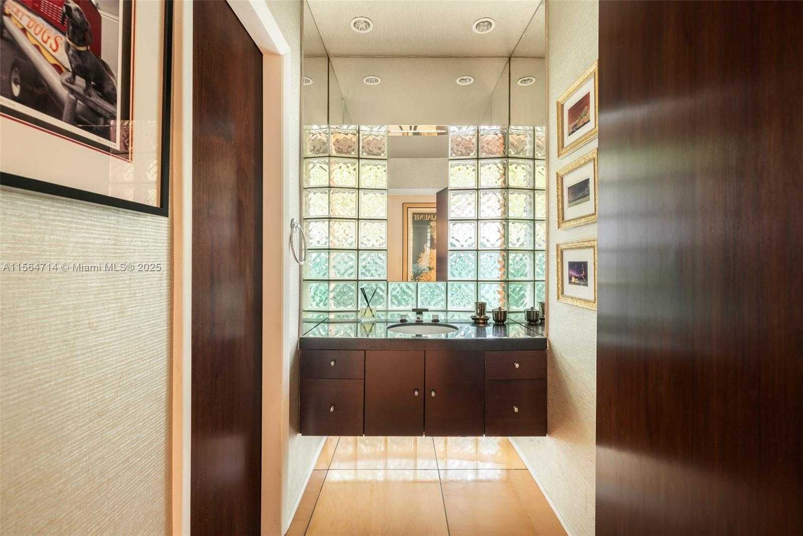 Small Image of 3950 HARDIE AVE, Coconut Grove Number 16