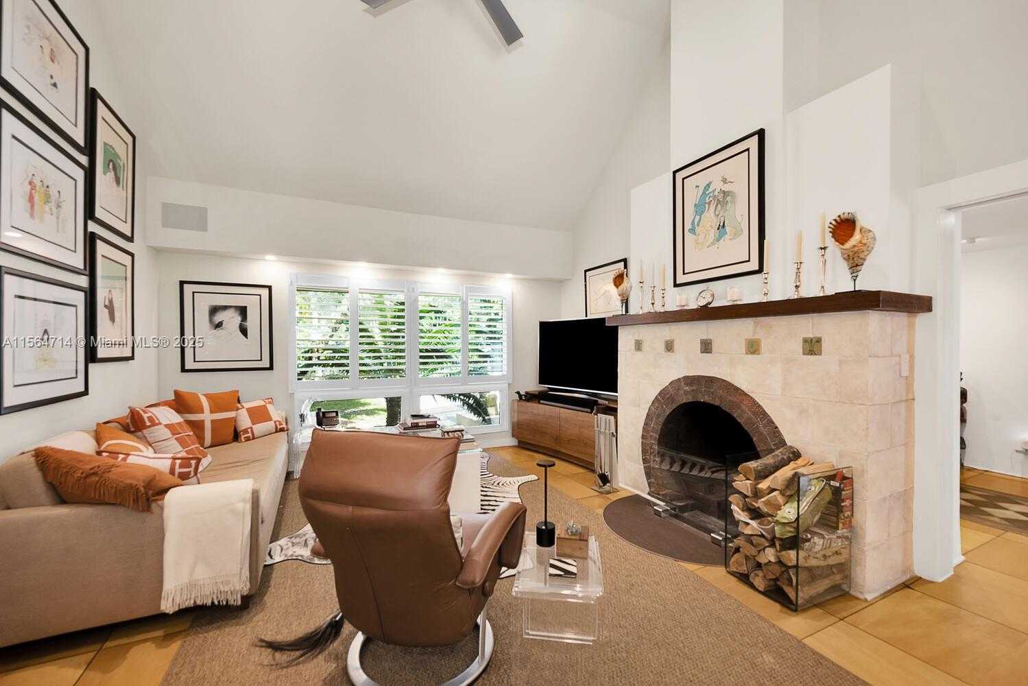 Small Image of 3950 HARDIE AVE, Coconut Grove Number 4