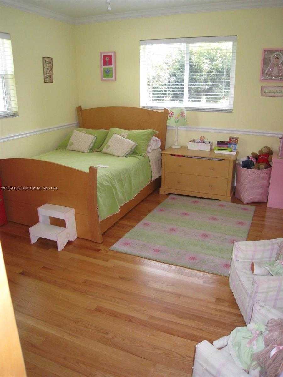 Imagen de Pequeño Objeto