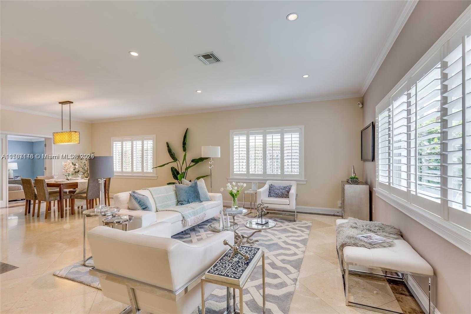 Small Image of 4323 NORTH BAY RD, Miami Beach Number 6