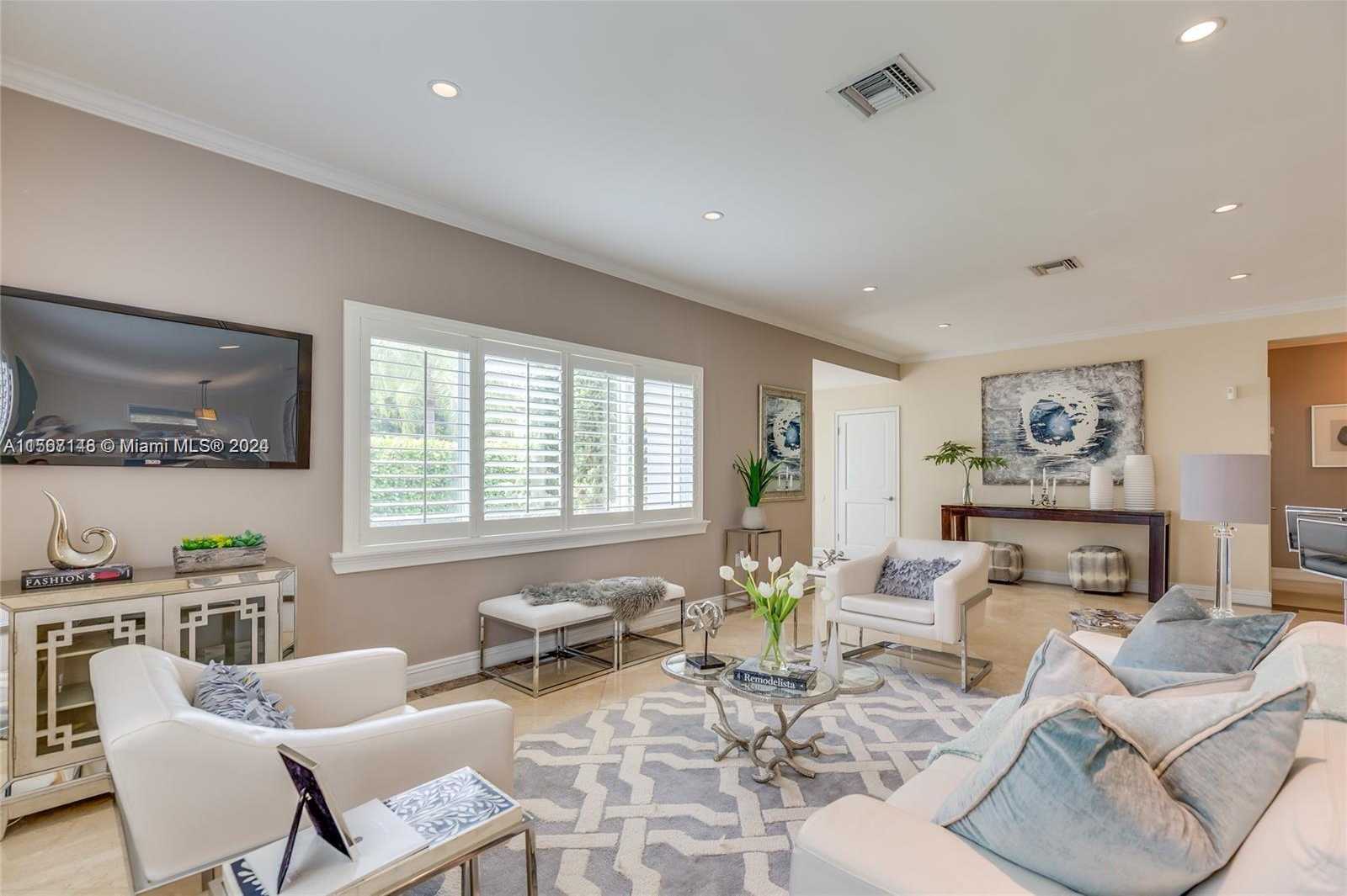 Small Image of 4323 NORTH BAY RD, Miami Beach Number 8
