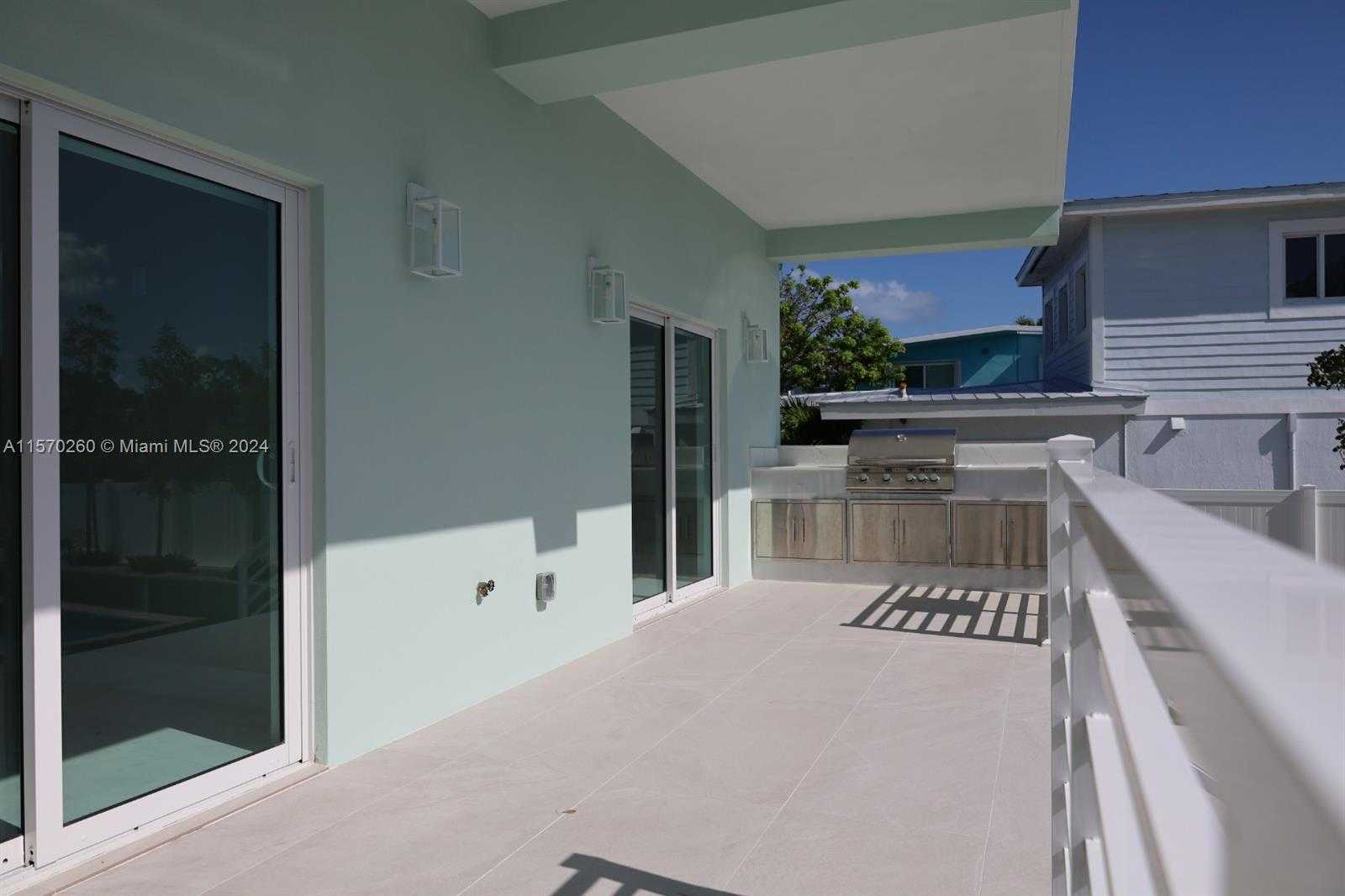 Small Image of 115 AZALEA ST, Tavernier Number 40