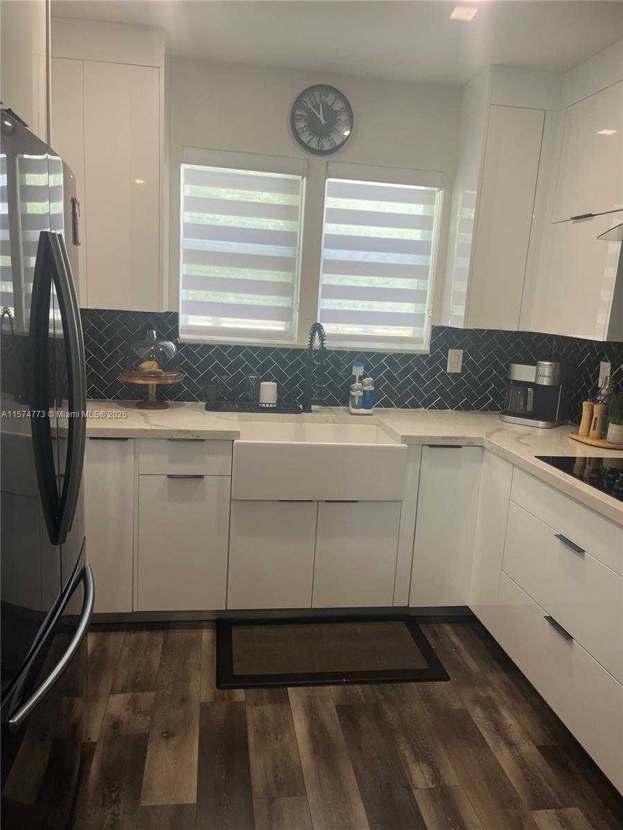 Small Image of 19790 SOUTH WEST 242ND ST, Homestead Number 6
