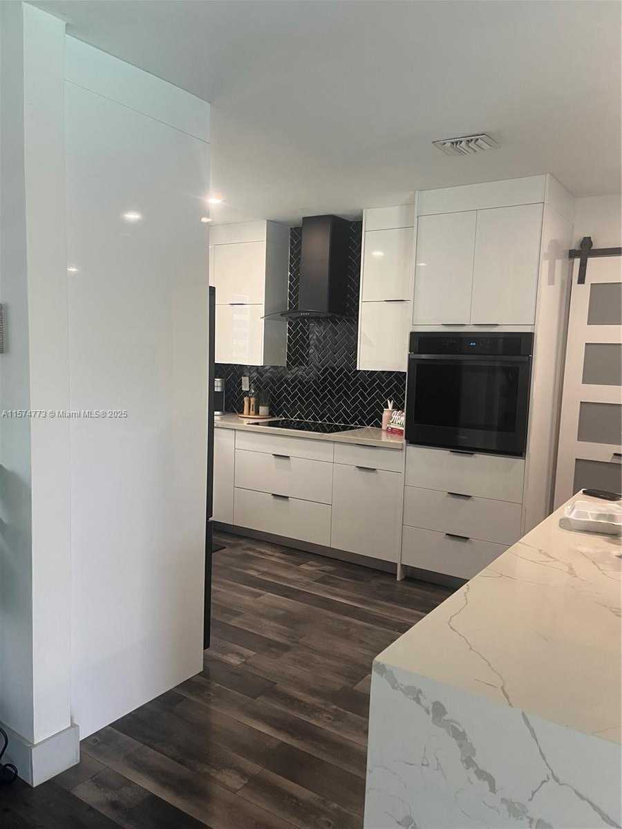 Small Image of 19790 SOUTH WEST 242ND ST, Homestead Number 7