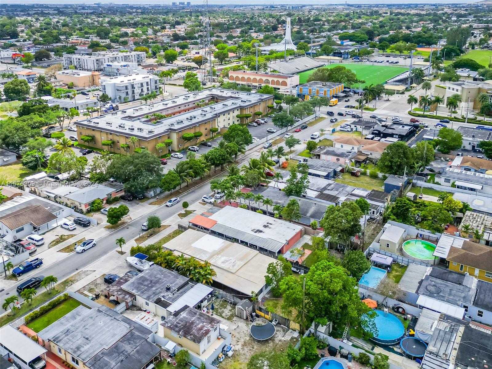 Small Image of 73 EAST 47TH ST, Hialeah Number 10