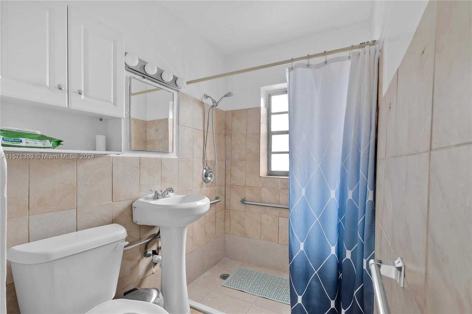 Small Image of 73 EAST 47TH ST, Hialeah Number 19