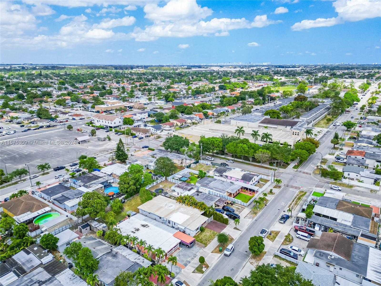 Small Image of 73 EAST 47TH ST, Hialeah Number 30