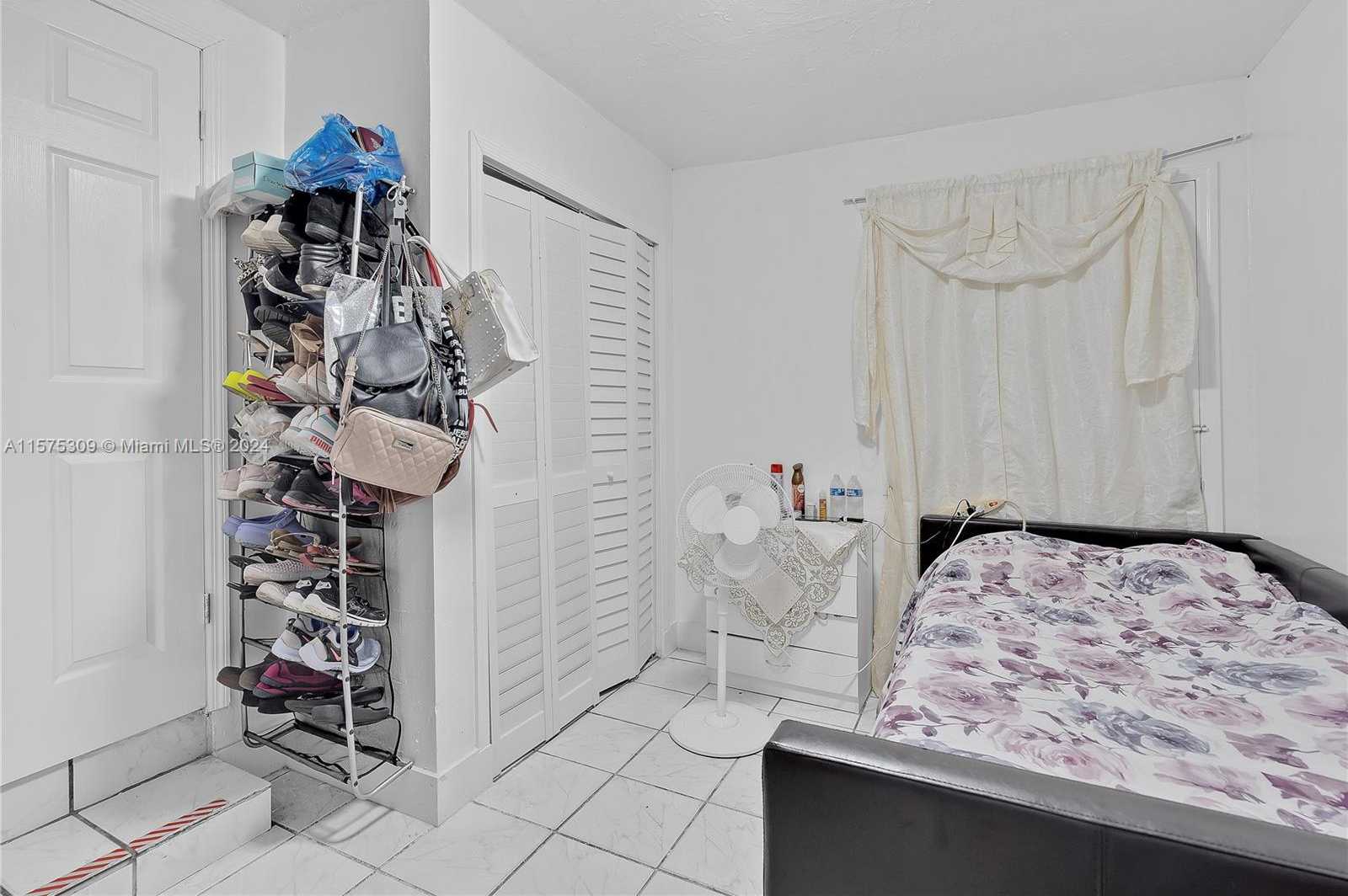 Small Image of 73 EAST 47TH ST, Hialeah Number 34