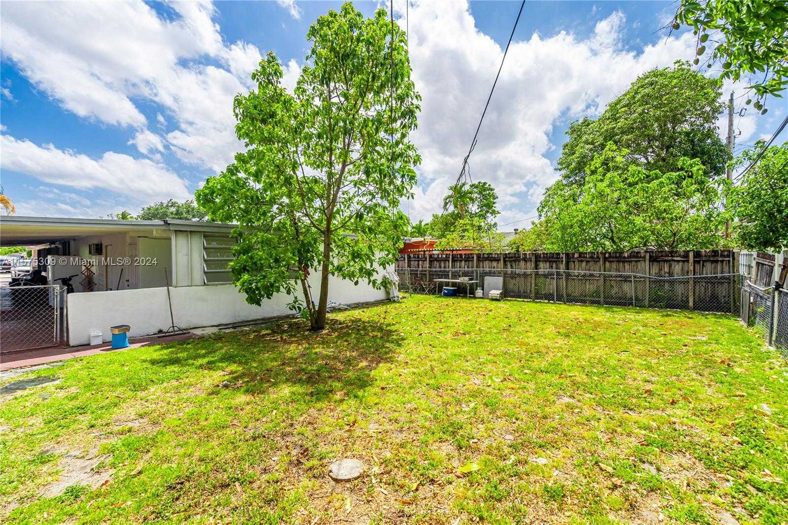 Small Image of 73 EAST 47TH ST, Hialeah Number 37