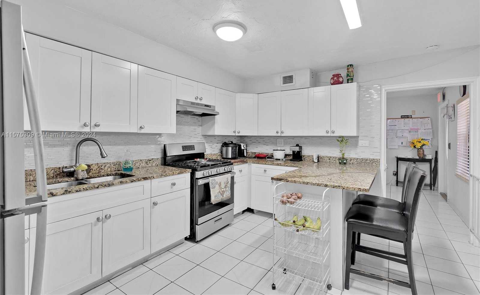 Small Image of 73 EAST 47TH ST, Hialeah Number 4