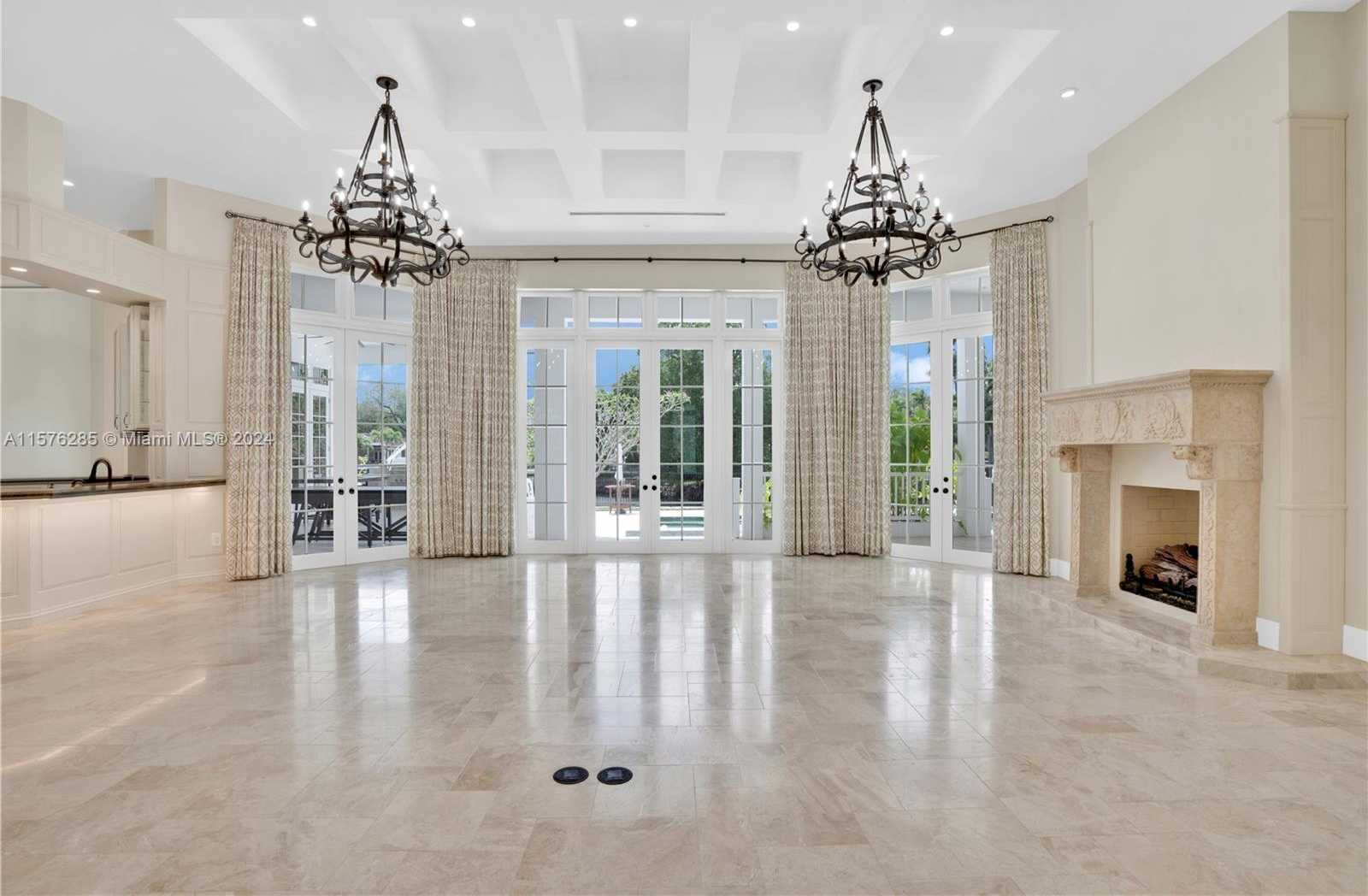 Small Image of 4600 GRANADA BLVD, Coral Gables Number 3