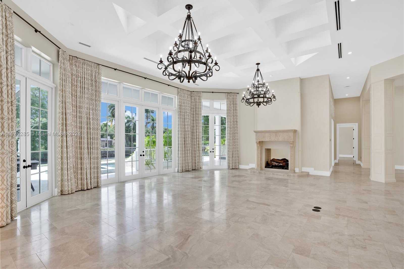 Small Image of 4600 GRANADA BLVD, Coral Gables Number 4