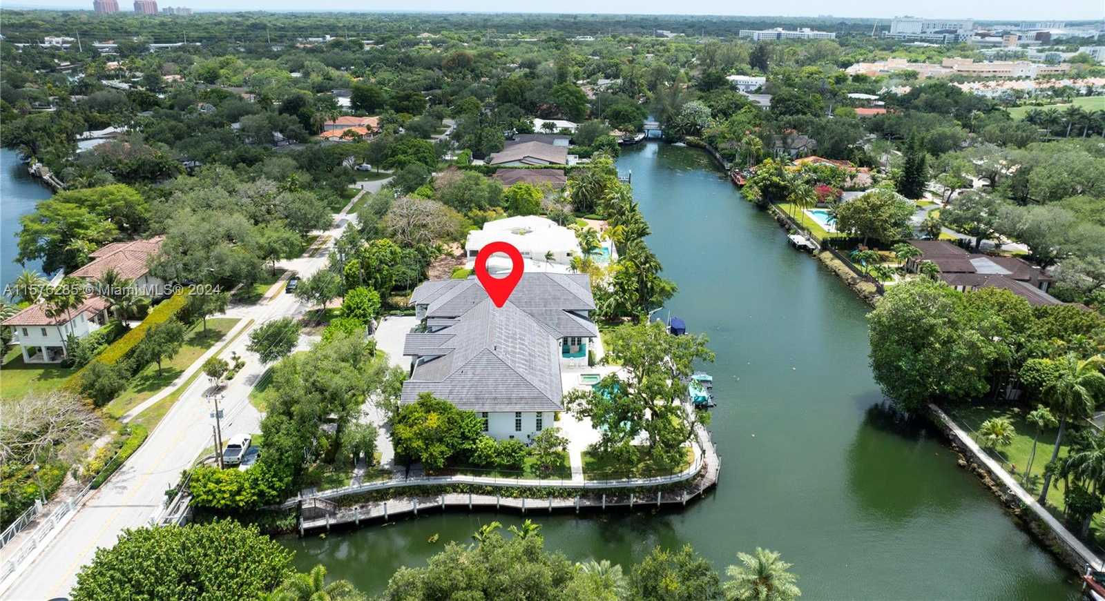 Small Image of 4600 GRANADA BLVD, Coral Gables Number 9