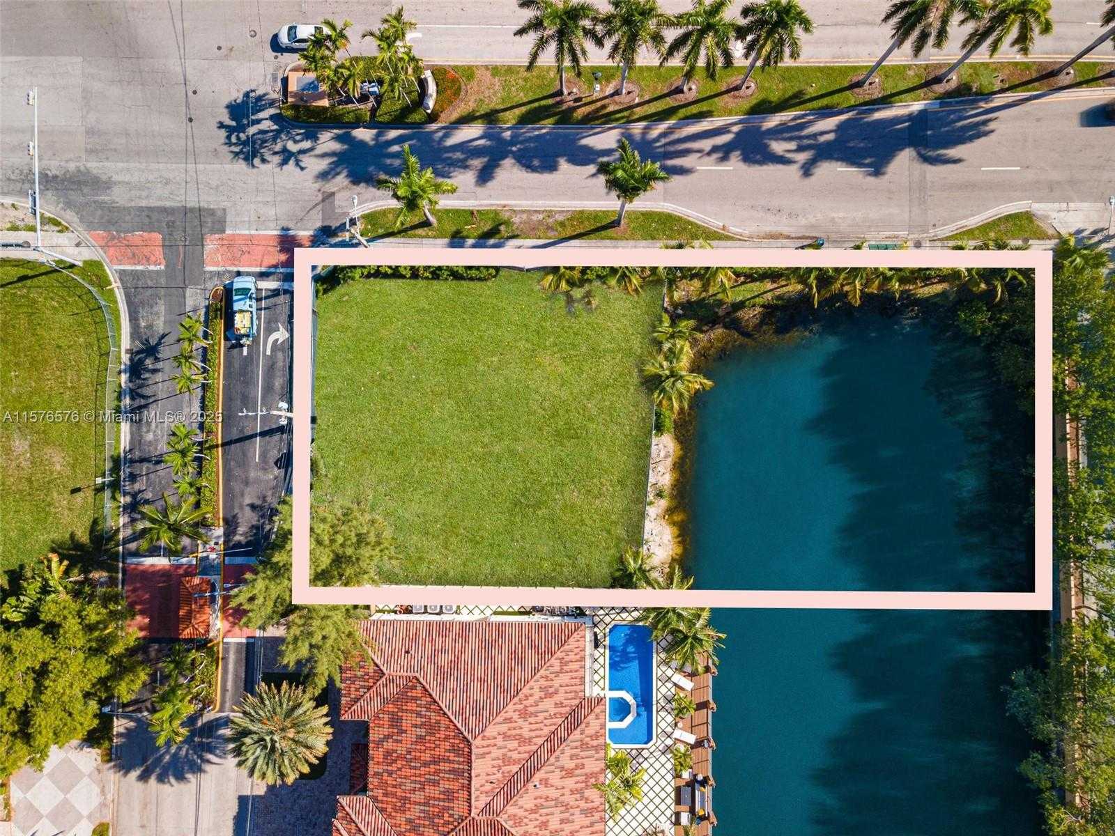 Small Image of 3460 NORTH EAST 164TH ST, North Miami Beach Number 14