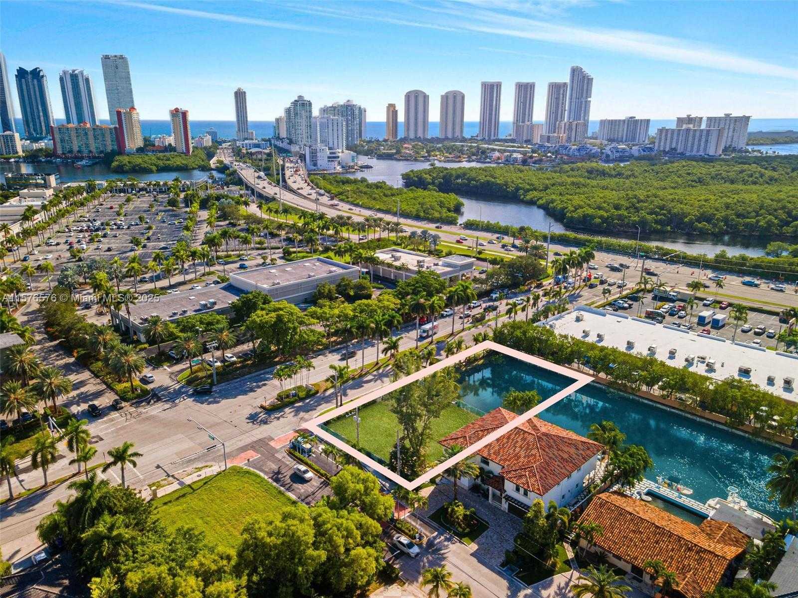 Small Image of 3460 NORTH EAST 164TH ST, North Miami Beach Number 15