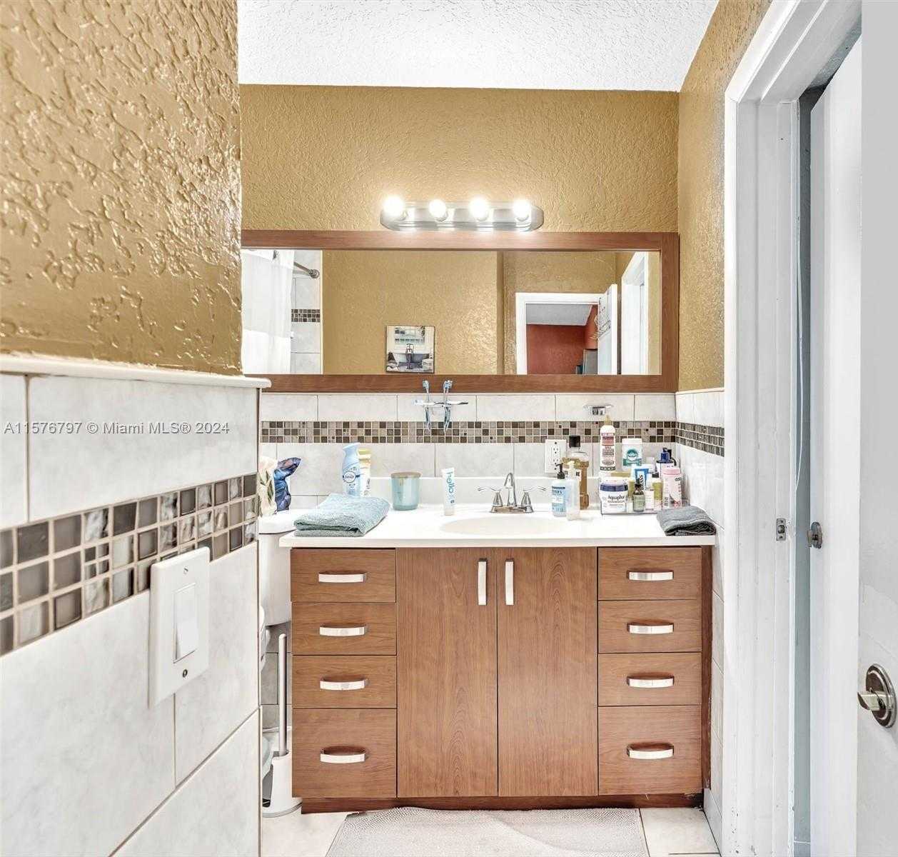Small Image of 6200 NORTH WEST 13TH ST, Sunrise Number 34