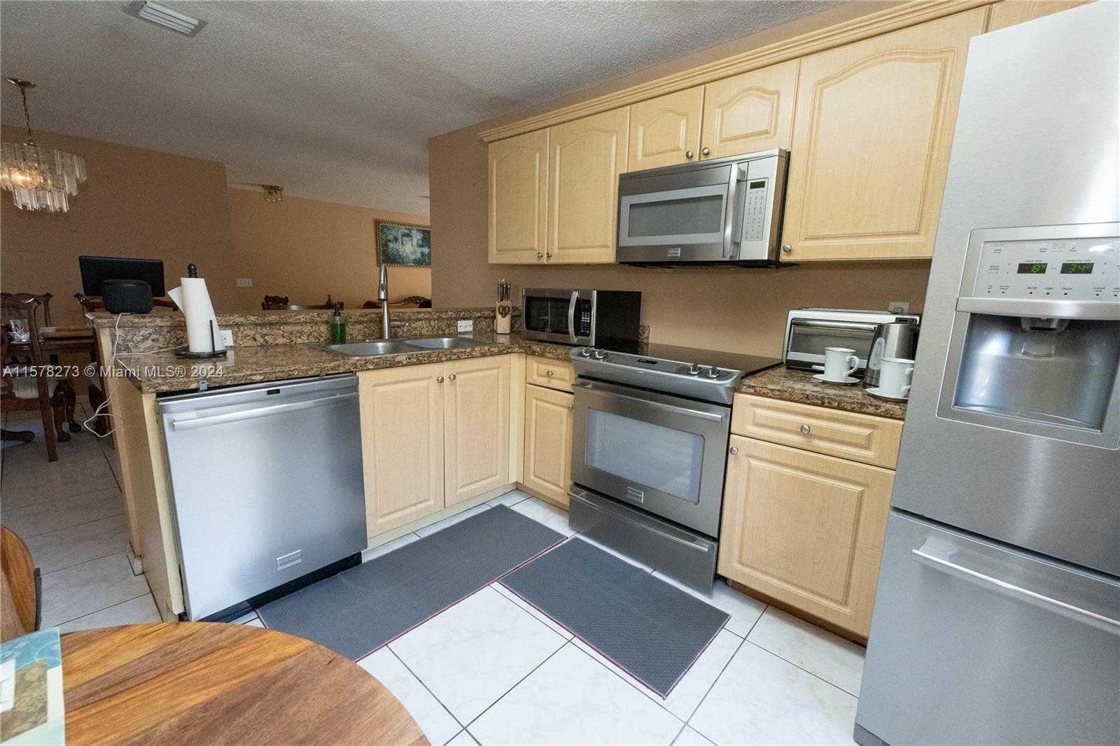 Small Image of 2447 SOUTH WEST 177TH AVE, Miramar Number 5