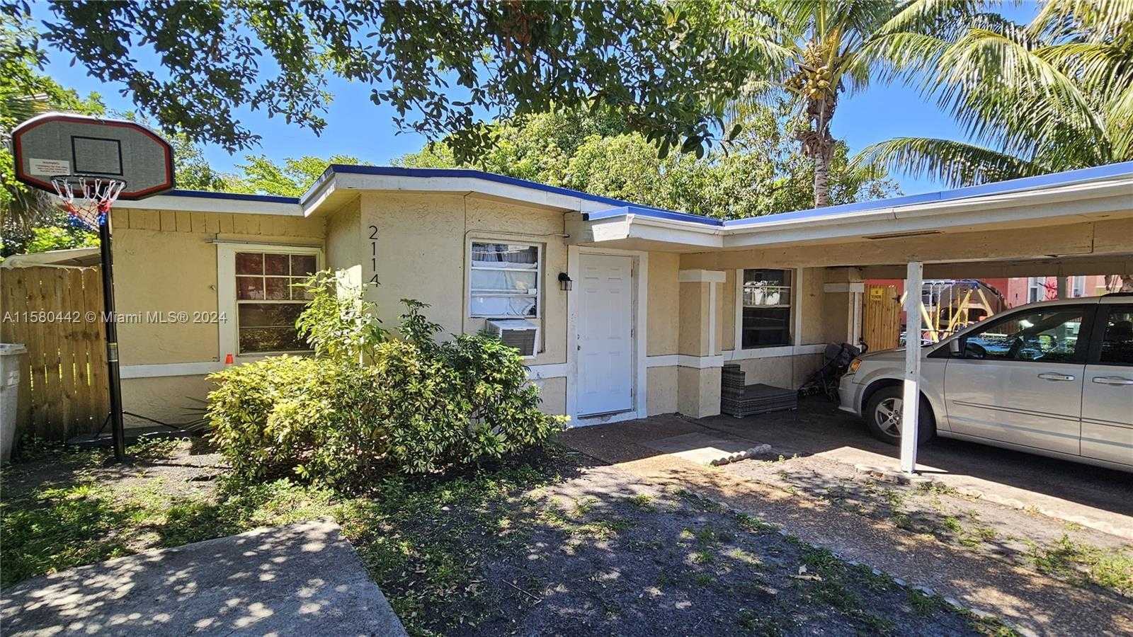 Small Image of 2114 NORTH WEST 5TH ST, Pompano Beach Number 3