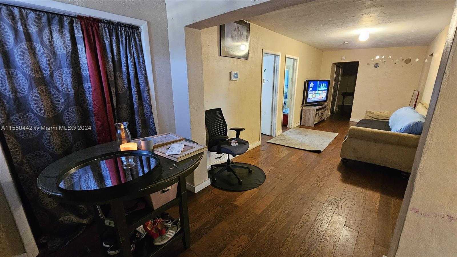 Small Image of 2114 NORTH WEST 5TH ST, Pompano Beach Number 7