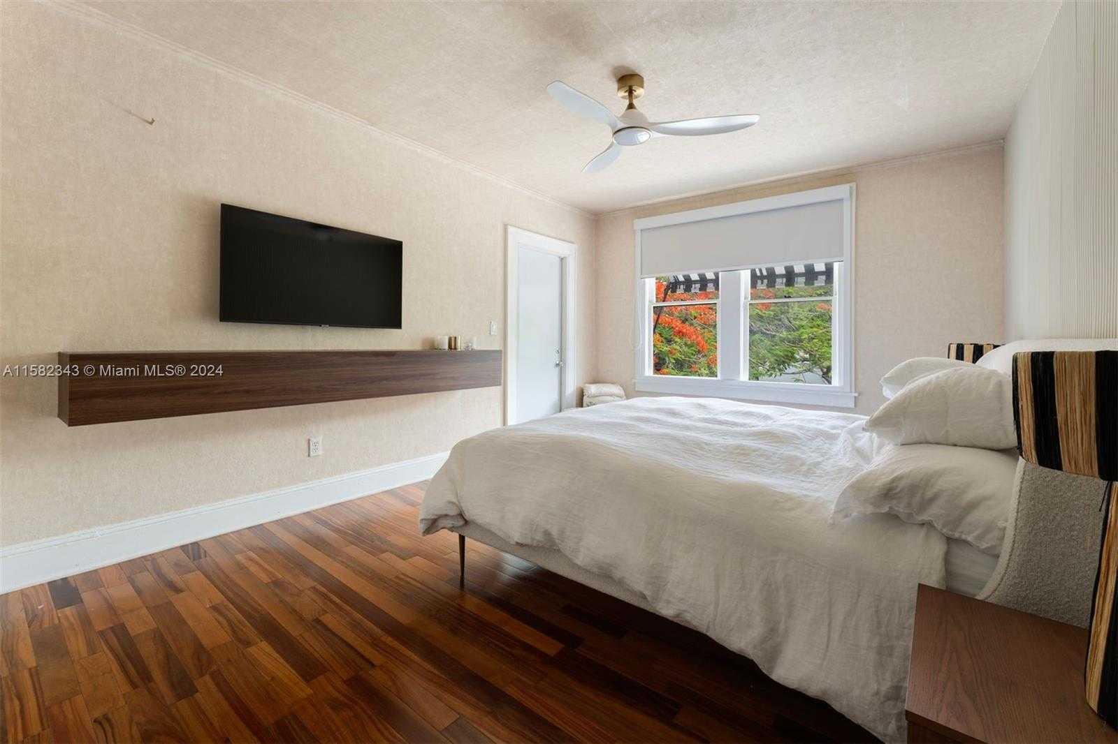 Small Image of 177 NORTH EAST 44TH ST, Miami Number 12