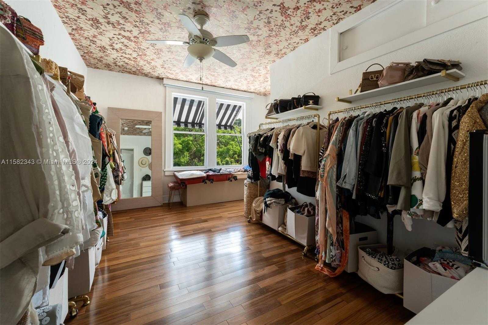 Small Image of 177 NORTH EAST 44TH ST, Miami Number 15