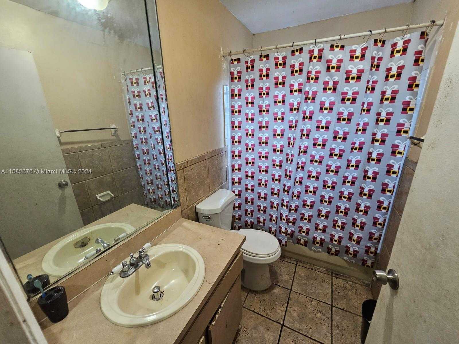 Small Image of 725 NORTH WEST 19TH TER, Fort Lauderdale Number 14