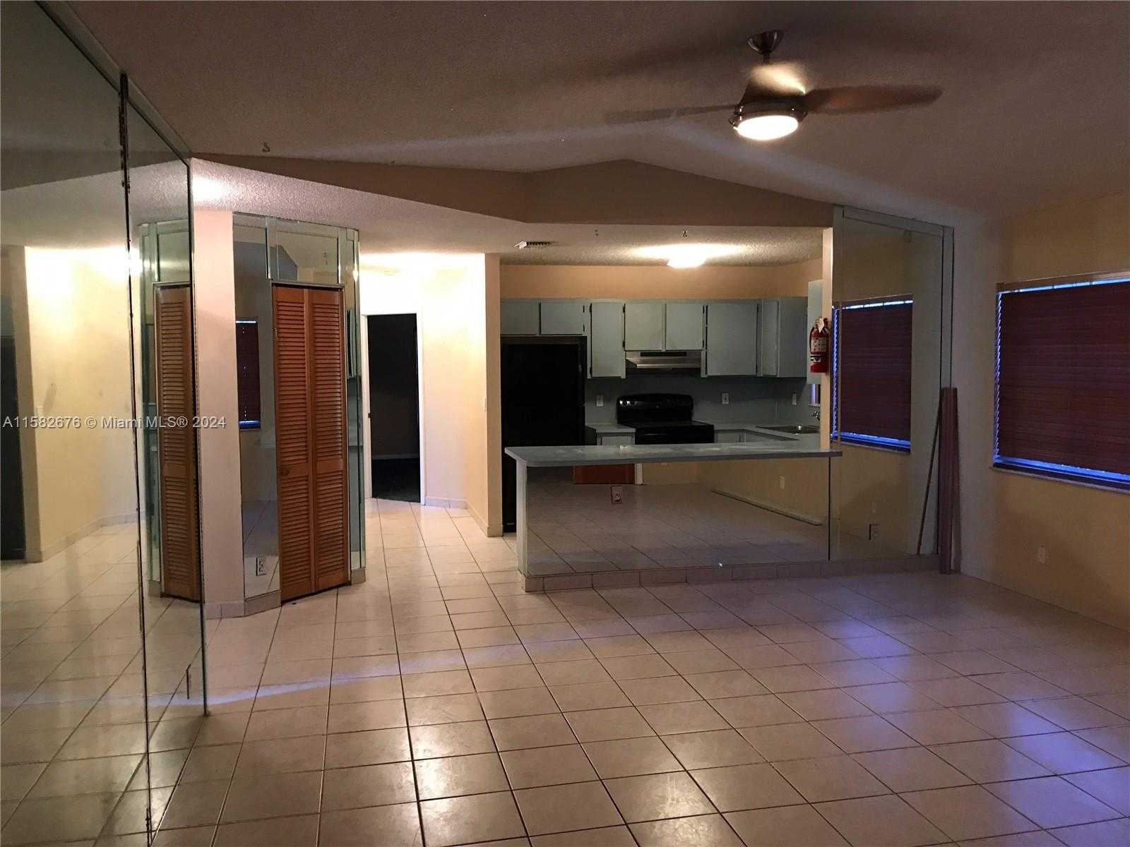 Small Image of 725 NORTH WEST 19TH TER, Fort Lauderdale Number 5