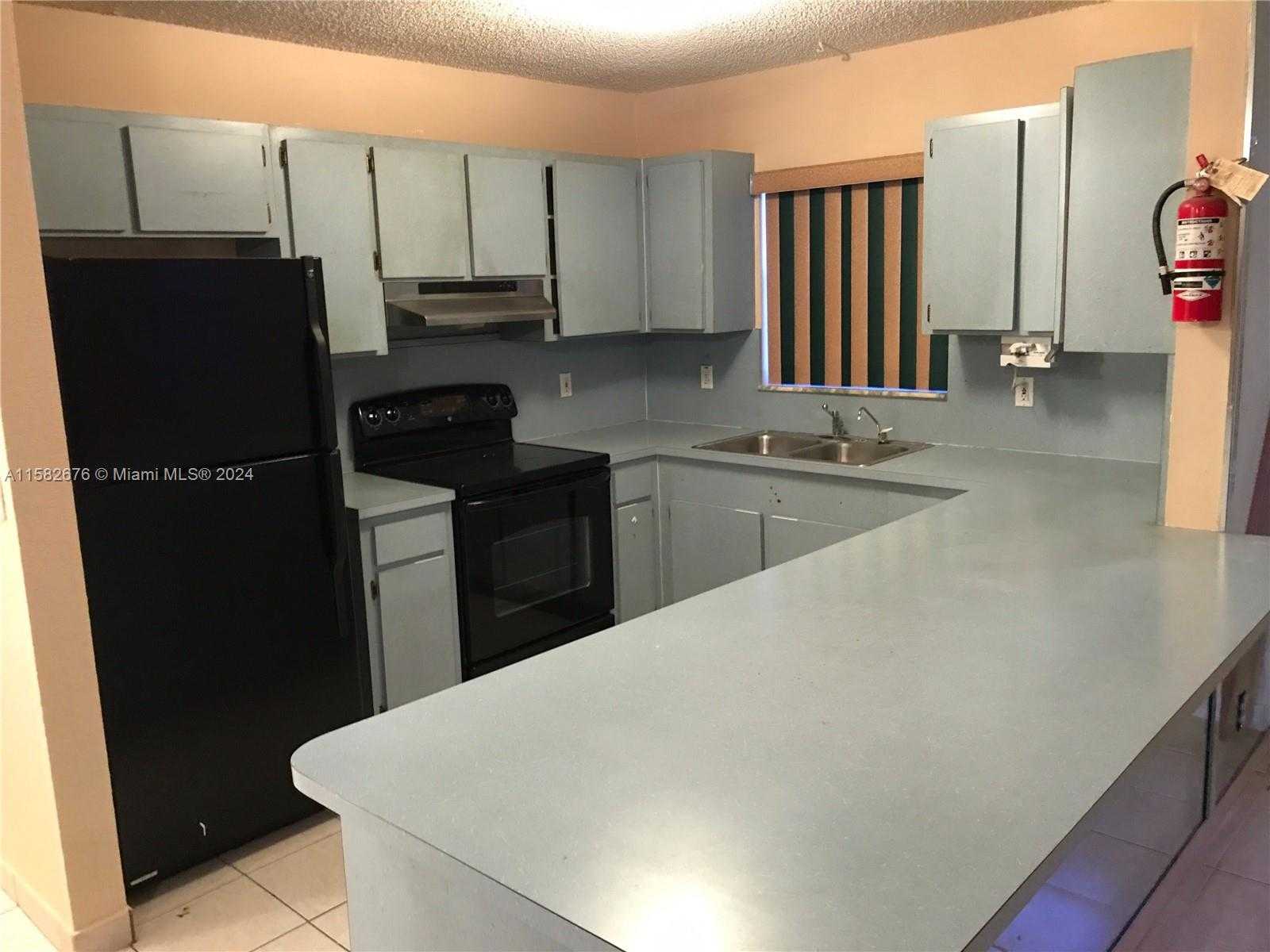 Small Image of 725 NORTH WEST 19TH TER, Fort Lauderdale Number 6