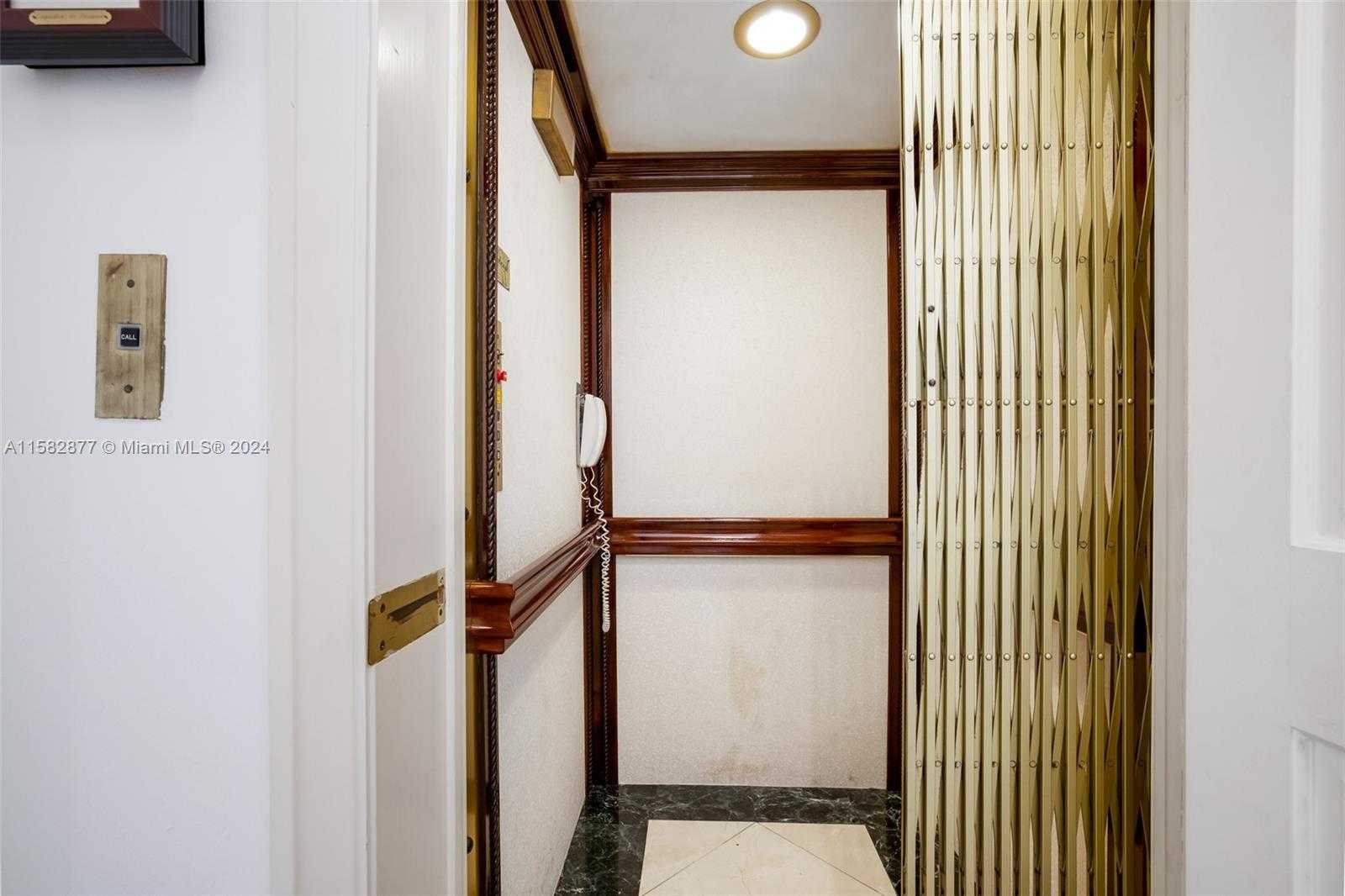 Small Image of 431 COSTANERA RD, Coral Gables Number 17