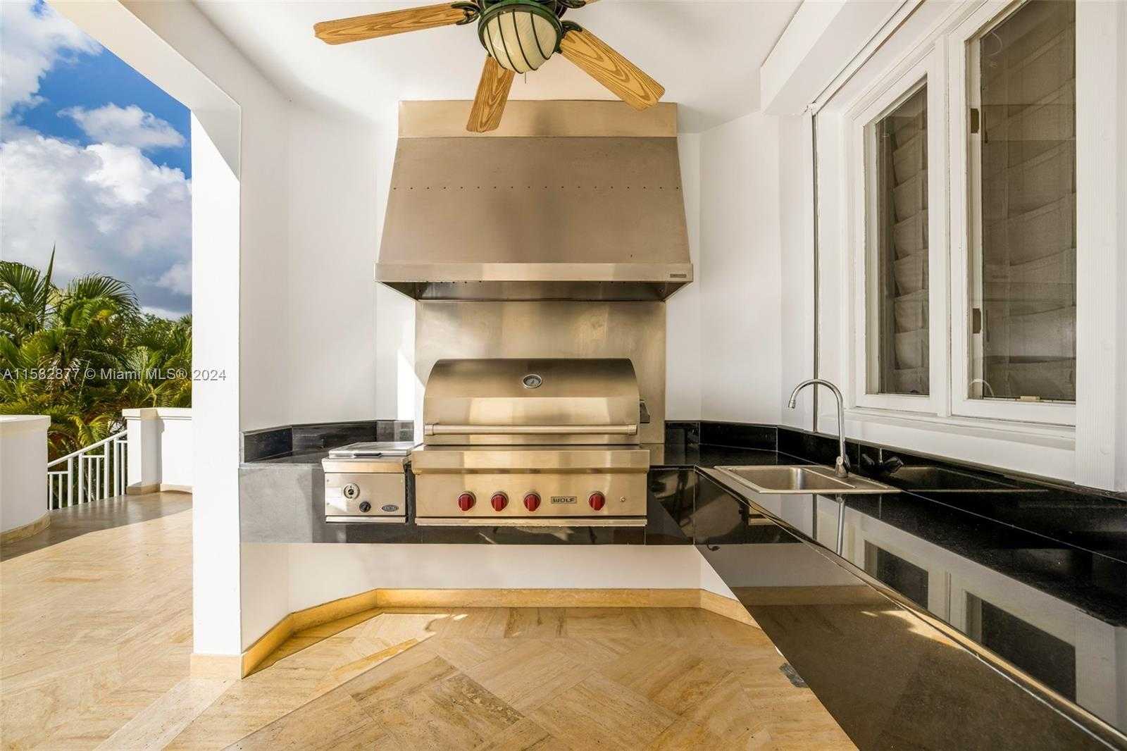 Small Image of 431 COSTANERA RD, Coral Gables Number 19