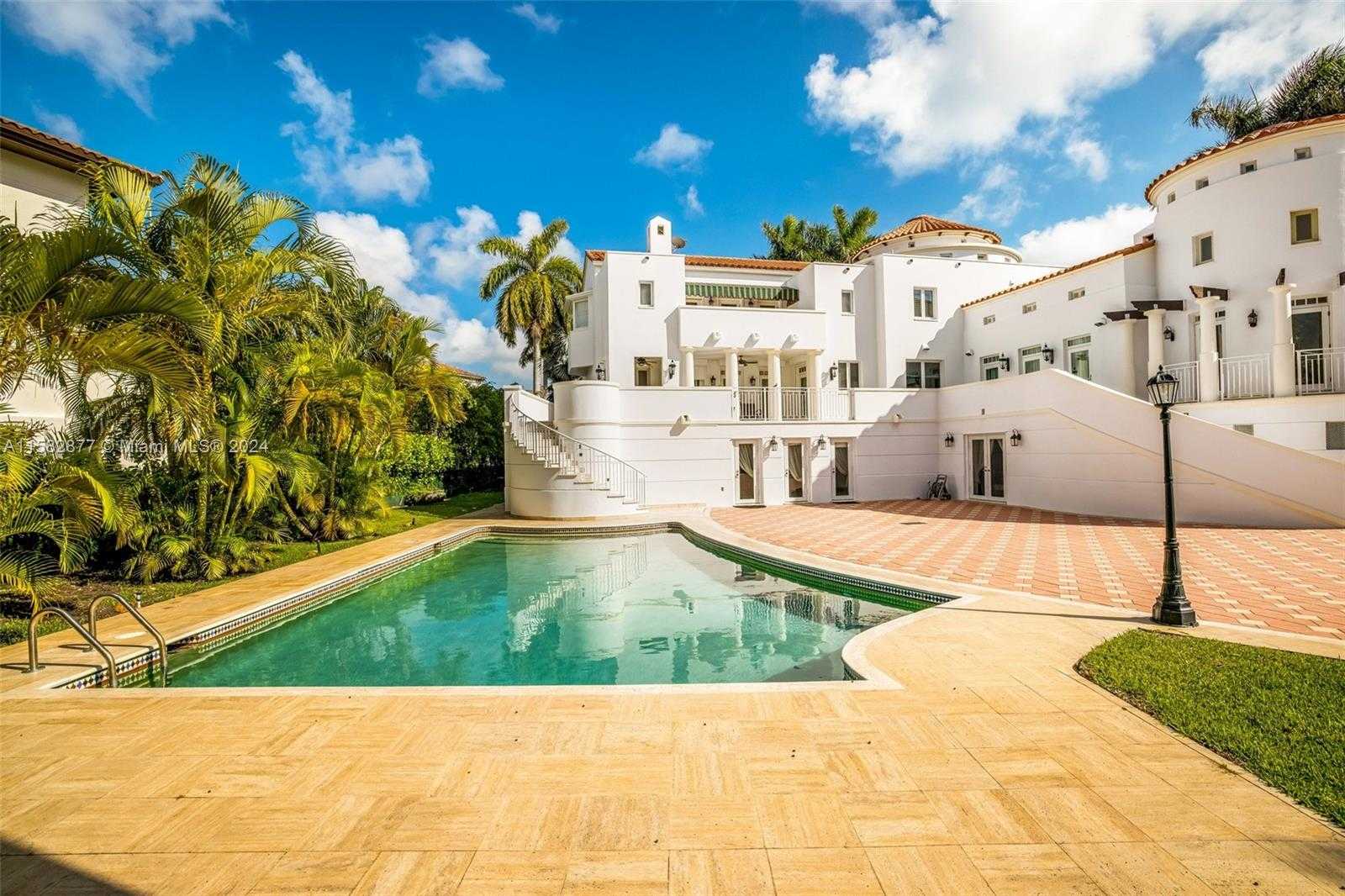Small Image of 431 COSTANERA RD, Coral Gables Number 22