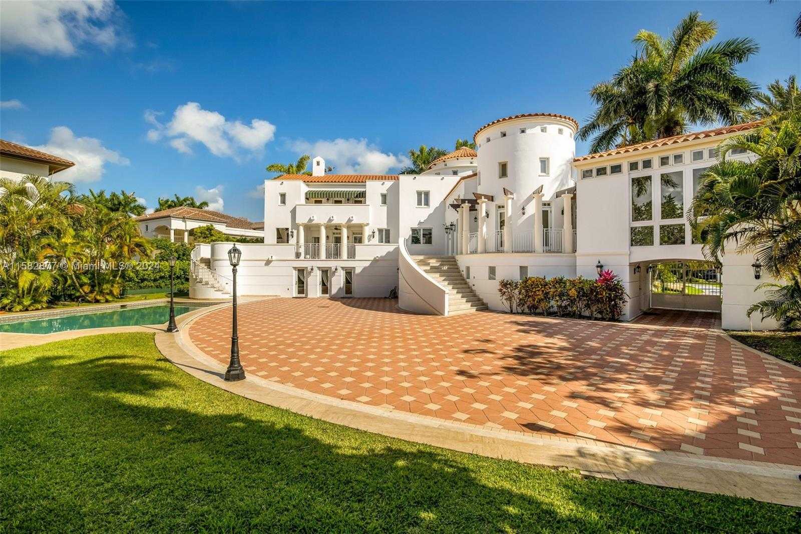 Small Image of 431 COSTANERA RD, Coral Gables Number 23