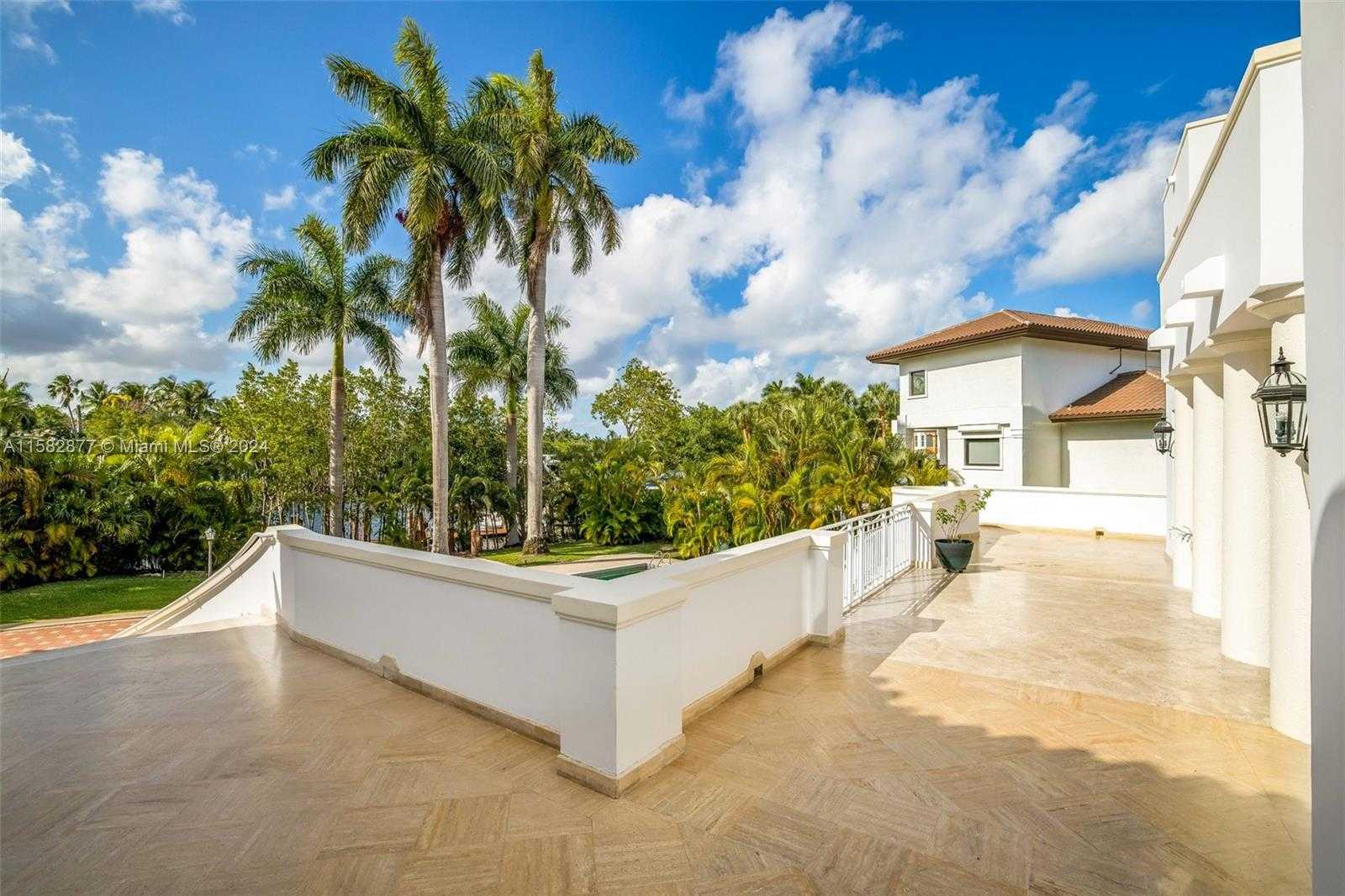 Small Image of 431 COSTANERA RD, Coral Gables Number 26