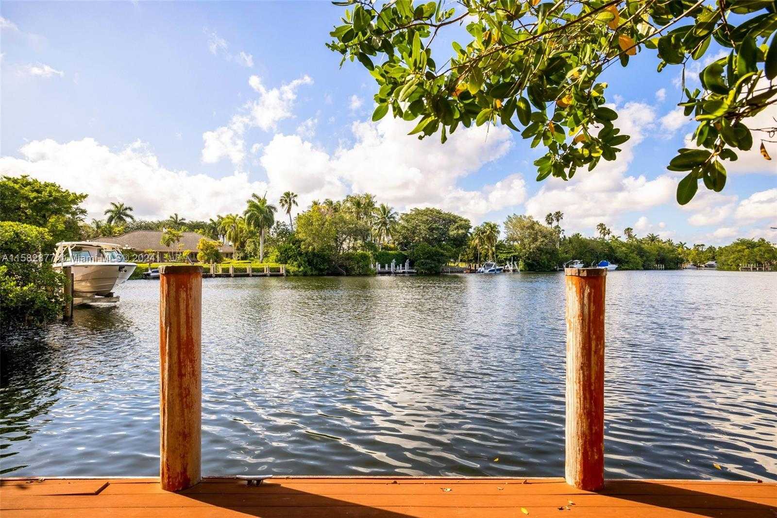 Small Image of 431 COSTANERA RD, Coral Gables Number 31