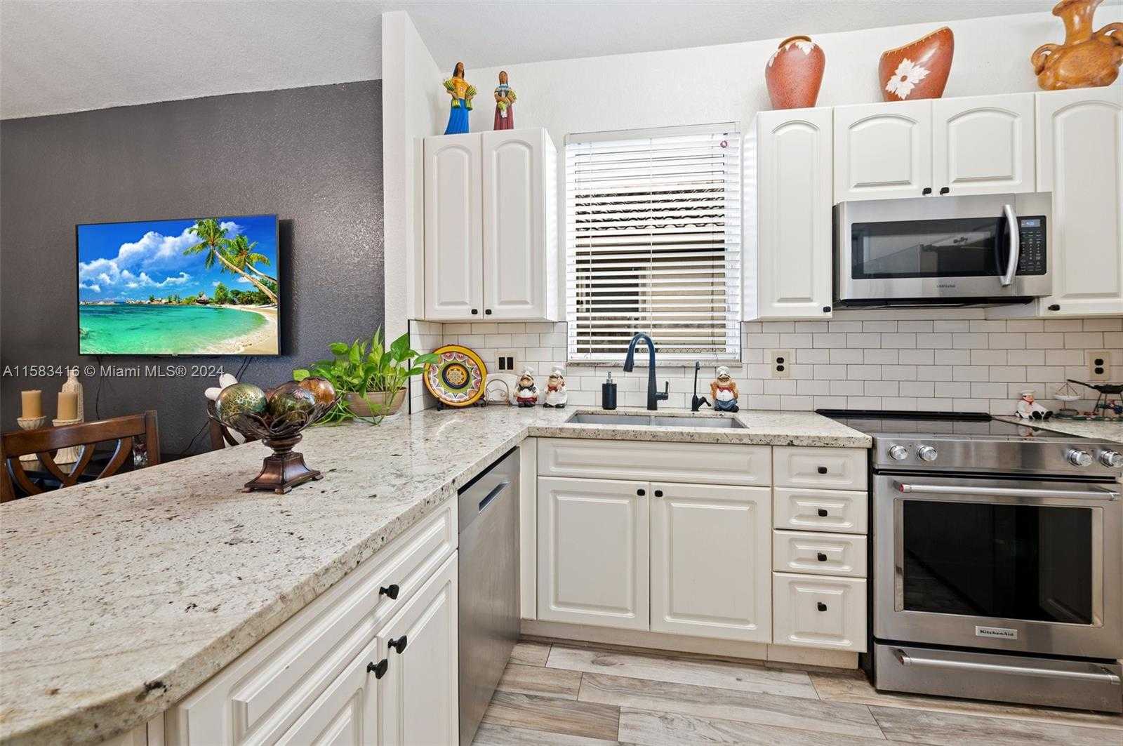 Small Image of 13680 SOUTH WEST 50TH CT, Miramar Number 22