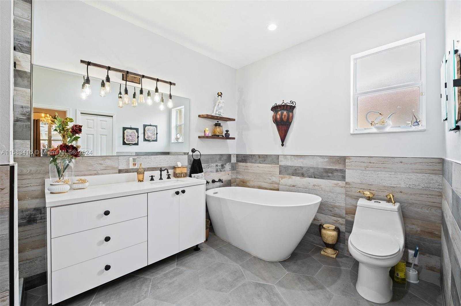 Small Image of 13680 SOUTH WEST 50TH CT, Miramar Number 29