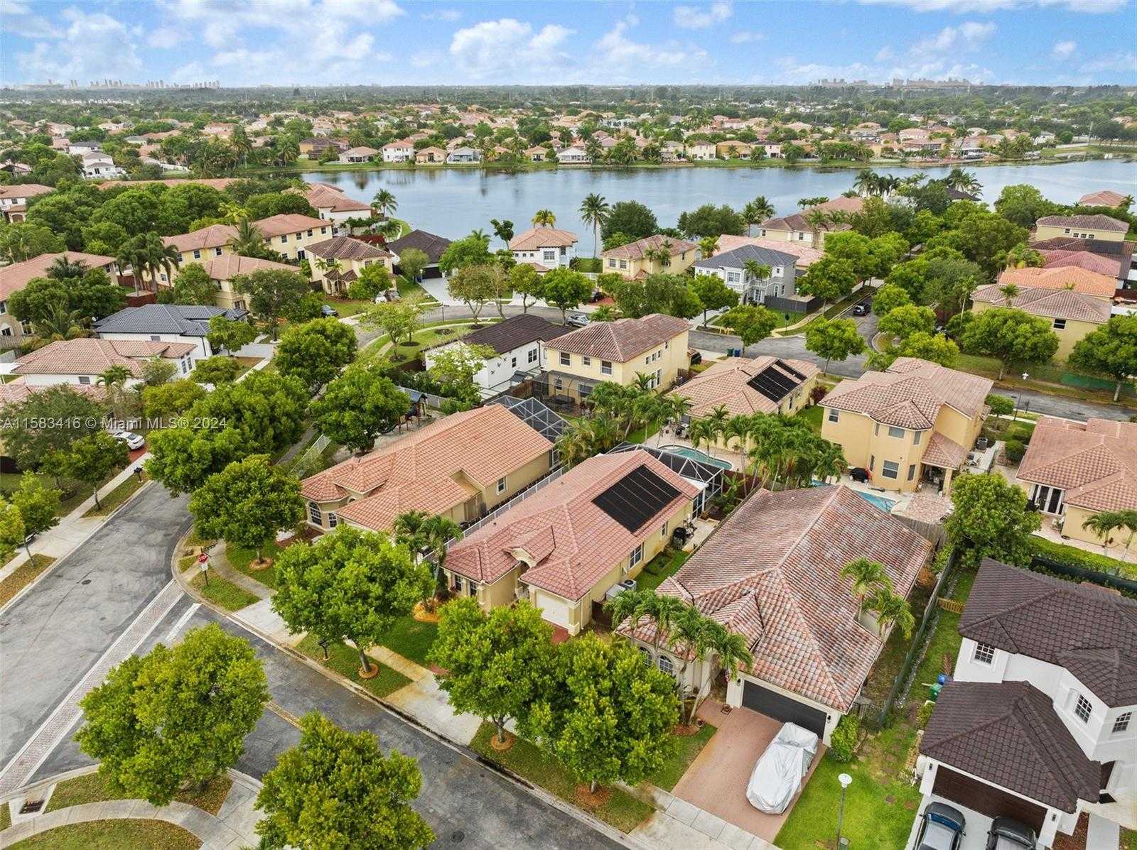 Small Image of 13680 SOUTH WEST 50TH CT, Miramar Number 6